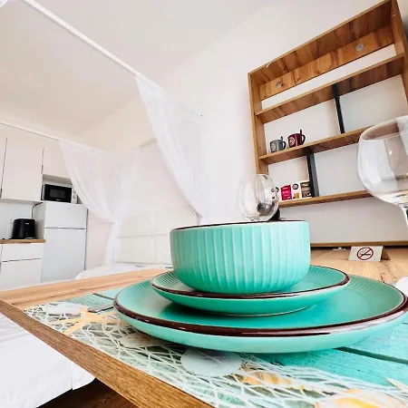 Ivana By Blaxy Apartament Douăzeci şi Trei August