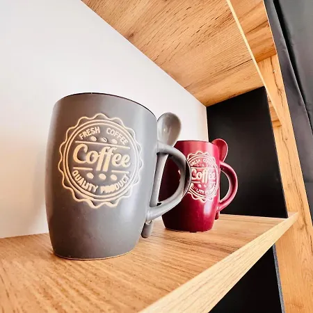 Ivana By Blaxy * Douazeci si Trei August